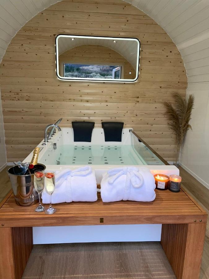 Apex Studio Pod & Jacuzzi Bath Fort William Buitenkant foto